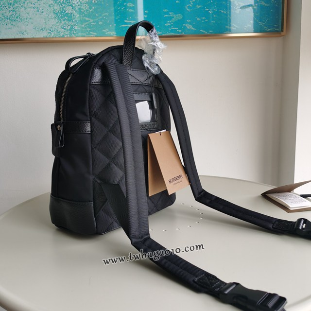 Burberry專門店新款格紋雙肩包 巴寶莉原版經典格子男士後背包 yxb1498